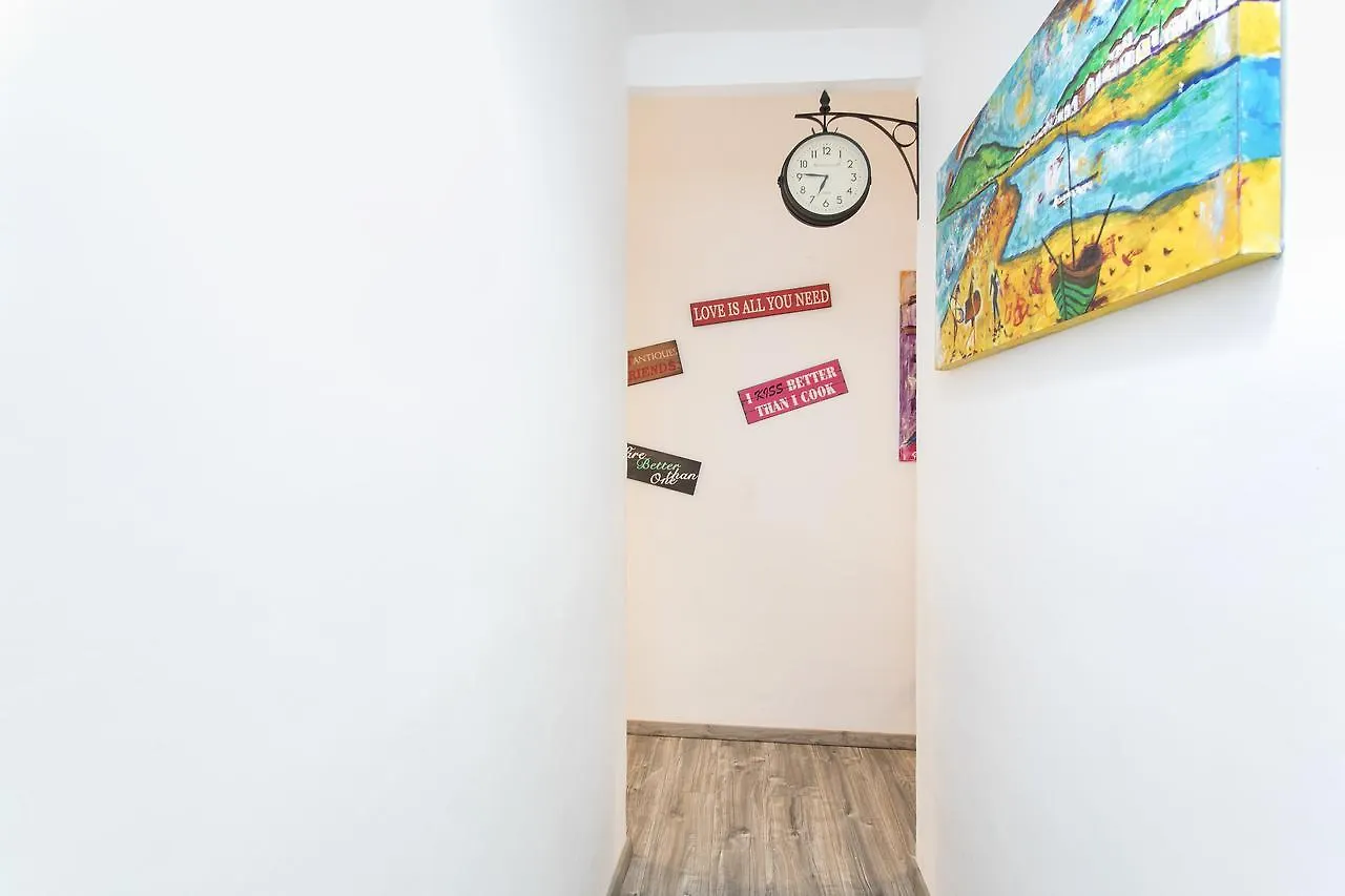 Apartamento Baba L'Hospitalet de Llobregat 0*,