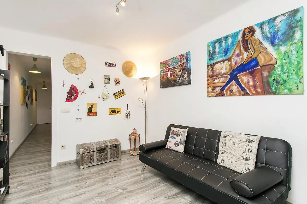 Apartamento Baba L'Hospitalet de Llobregat 0*,